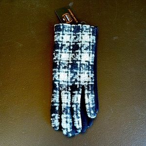 HOUNDSTOOTH BLACK AND WHITE GLOVES 🧤. ONE SIZE.